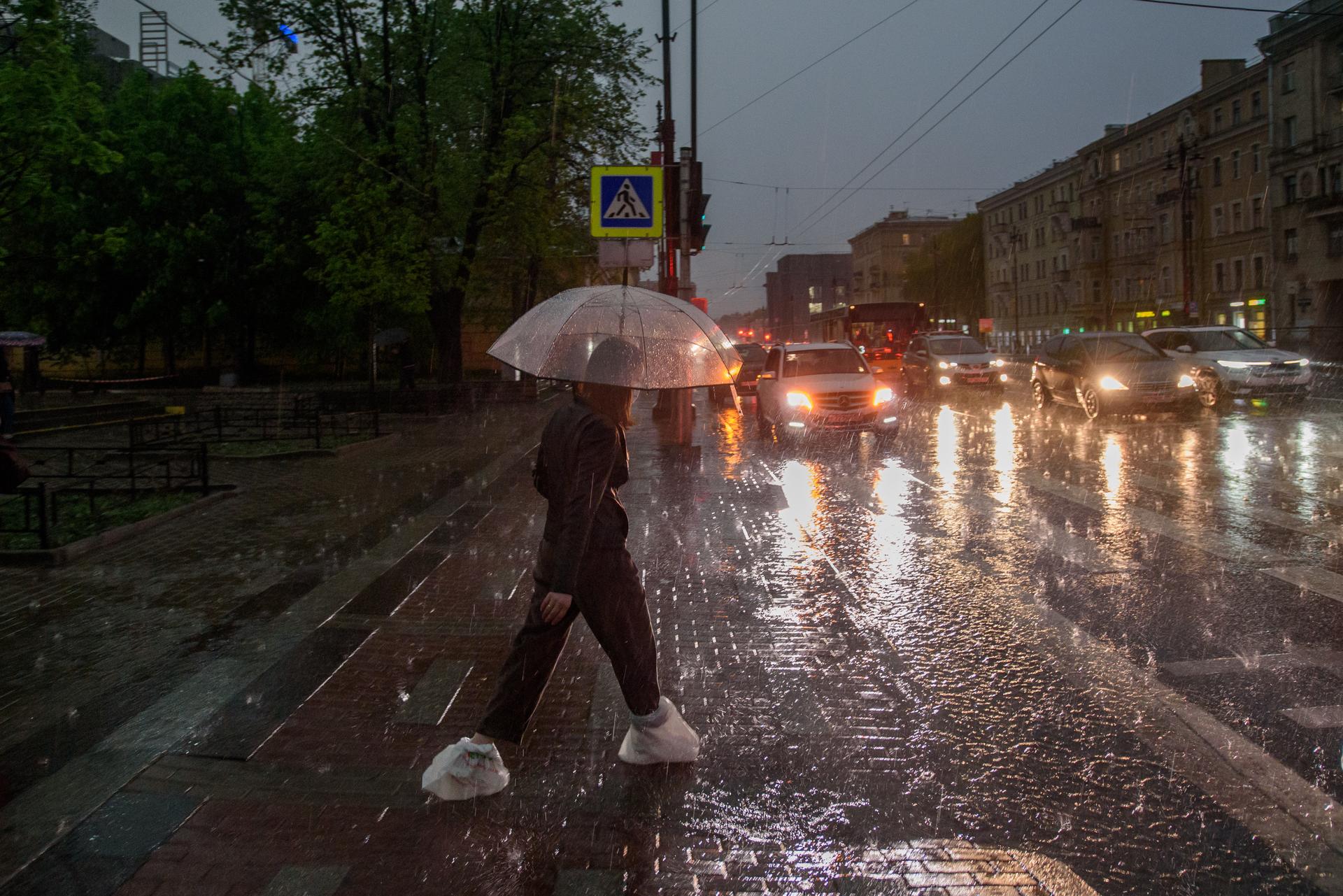 На Молдову надвигаются проливные дожди: объявлен оранжевый код атмосферной нестабильности