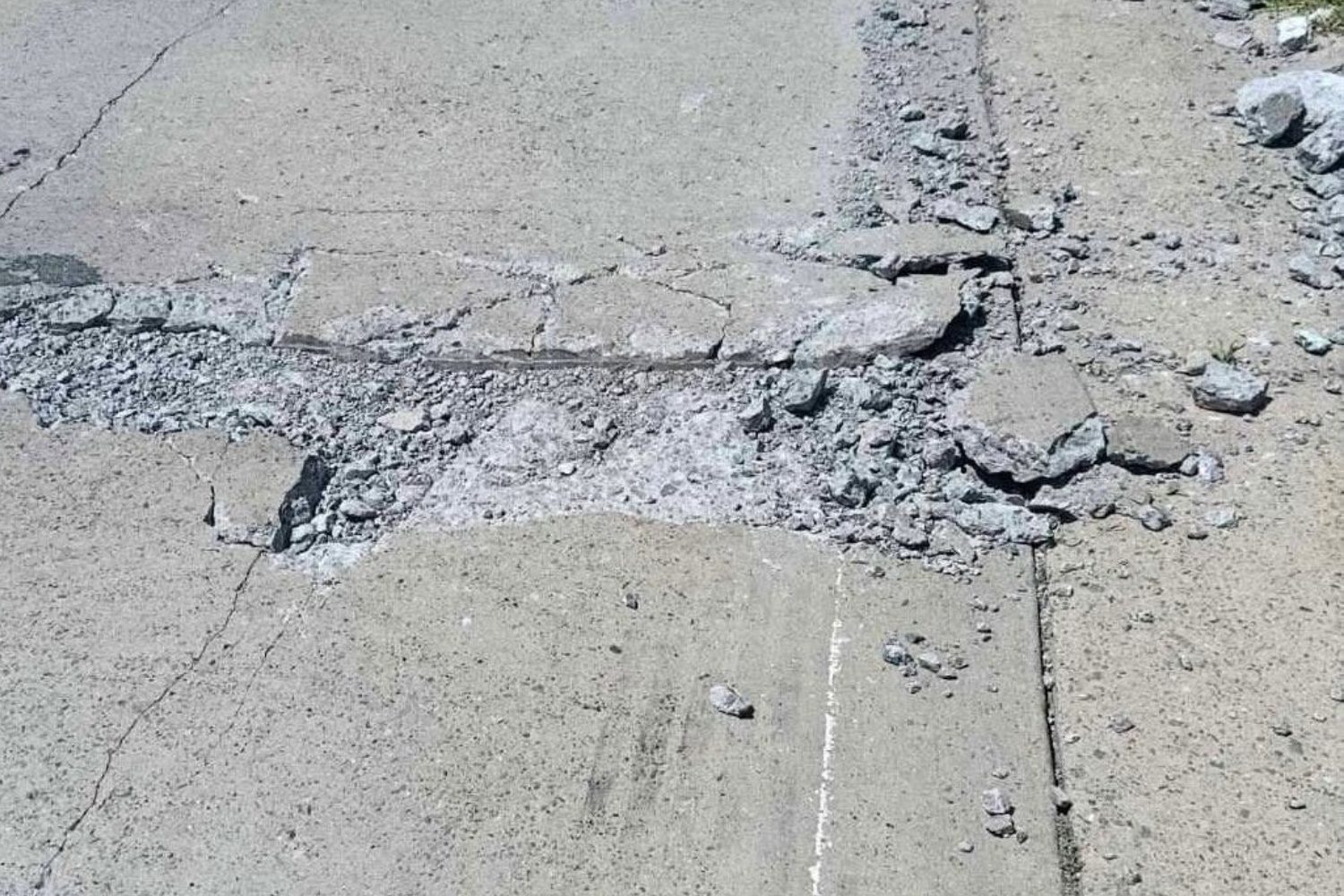 Из-за аномальной жары на национальных трассах деформируется бетонное покрытие