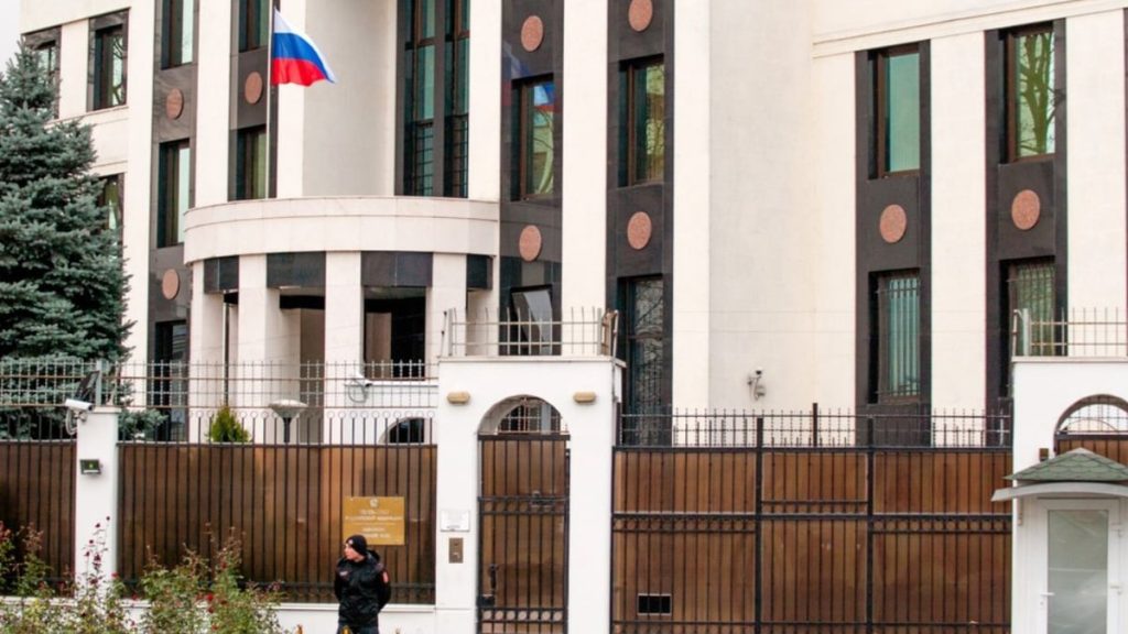 Третий день выборов в Госдуму РФ: в Кишиневе открылся один избирательный участок